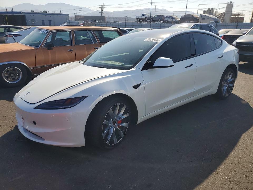 Продажа на аукционе авто 2024 Tesla Model 3, vin: 5YJ3E1EBXRF735050, номер лота: 64439446