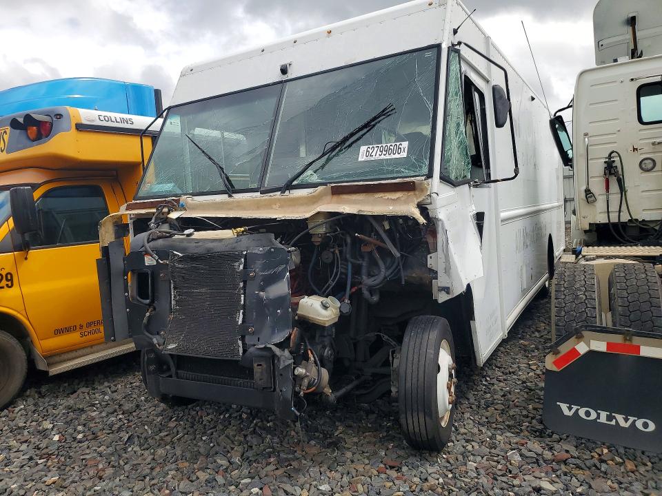 62799606 :رقم المزاد ، 4UZAAPFD8LCLX1846 vin ، 2020 Frht - Freightliner Chassis مزاد بيع