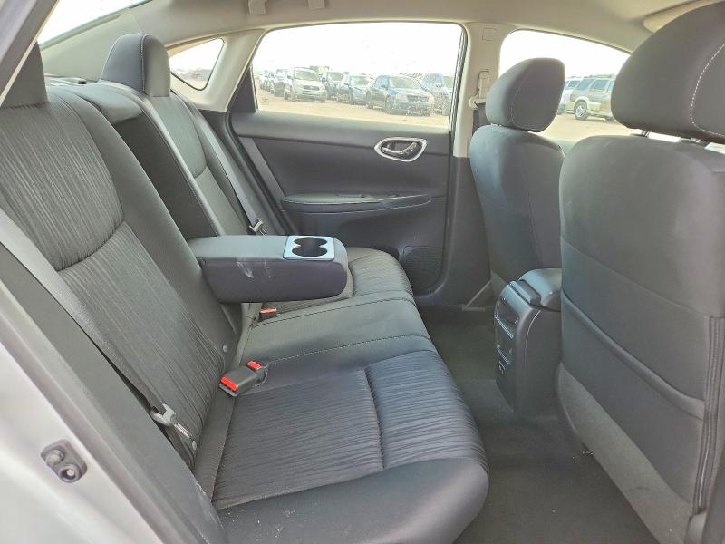63237476 :رقم المزاد ، 3N1AB7APXKY245595 vin ، 2019 Nissan Sentra مزاد بيع