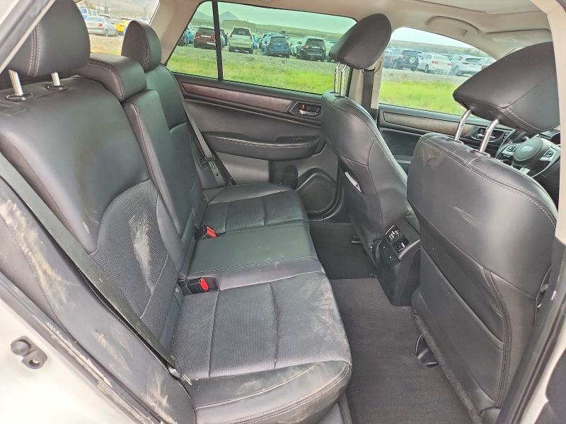 64561446 :رقم المزاد ، 4S4BSBNC9F3326836 vin ، 2015 Subaru Outback مزاد بيع