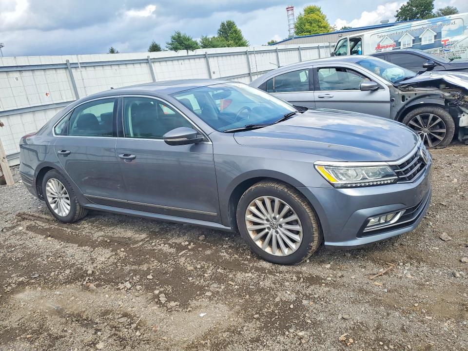 2017 Volkswagen Passat მანქანა იყიდება აუქციონზე, vin: 1VWBT7A35HC022438, აუქციონის ნომერი: 64601776