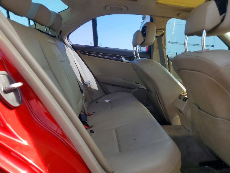 65649076 :رقم المزاد ، WDDGF8BBXCF862563 vin ، 2012 Mercedes-benz C مزاد بيع