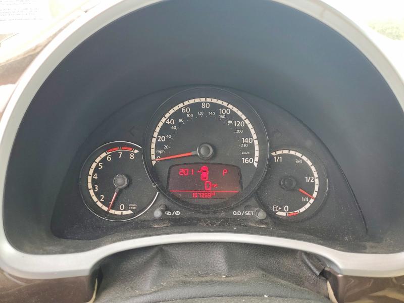 2013 Volkswagen Beetle მანქანა იყიდება აუქციონზე, vin: 3VW5X7AT5DM823929, აუქციონის ნომერი: 66184956