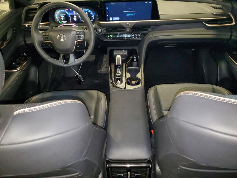 63382106 :رقم المزاد ، JTDACAAJ8S3029949 vin ، 2025 Toyota Crown Signia مزاد بيع