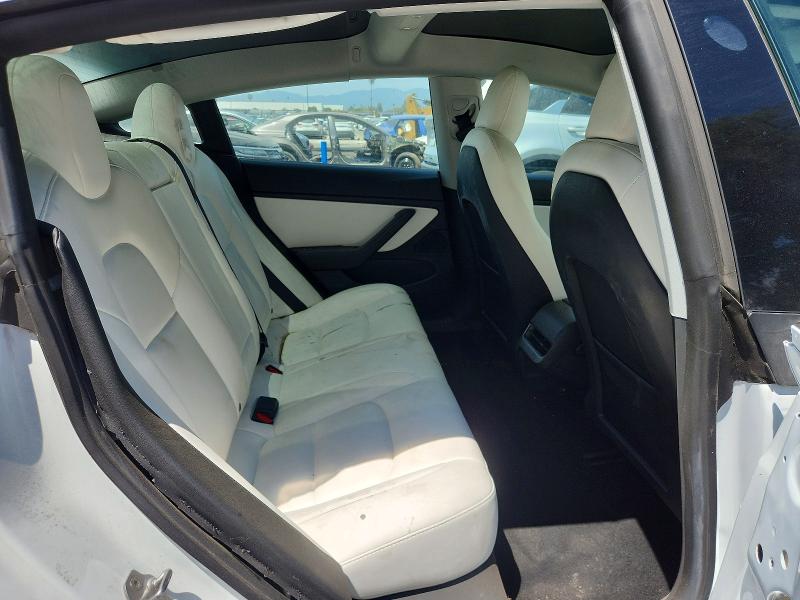 63656206 :رقم المزاد ، 5YJ3E1EAXMF928928 vin ، 2021 Tesla Model 3 مزاد بيع