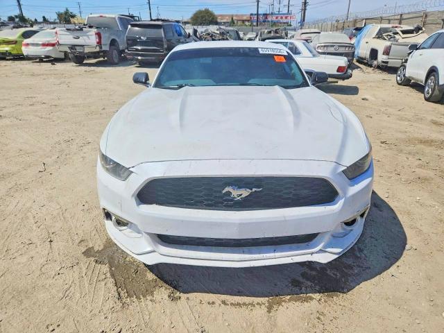 65910556 :رقم المزاد ، 1FA6P8TH1F5425914 vin ، 2015 Ford Mustang مزاد بيع