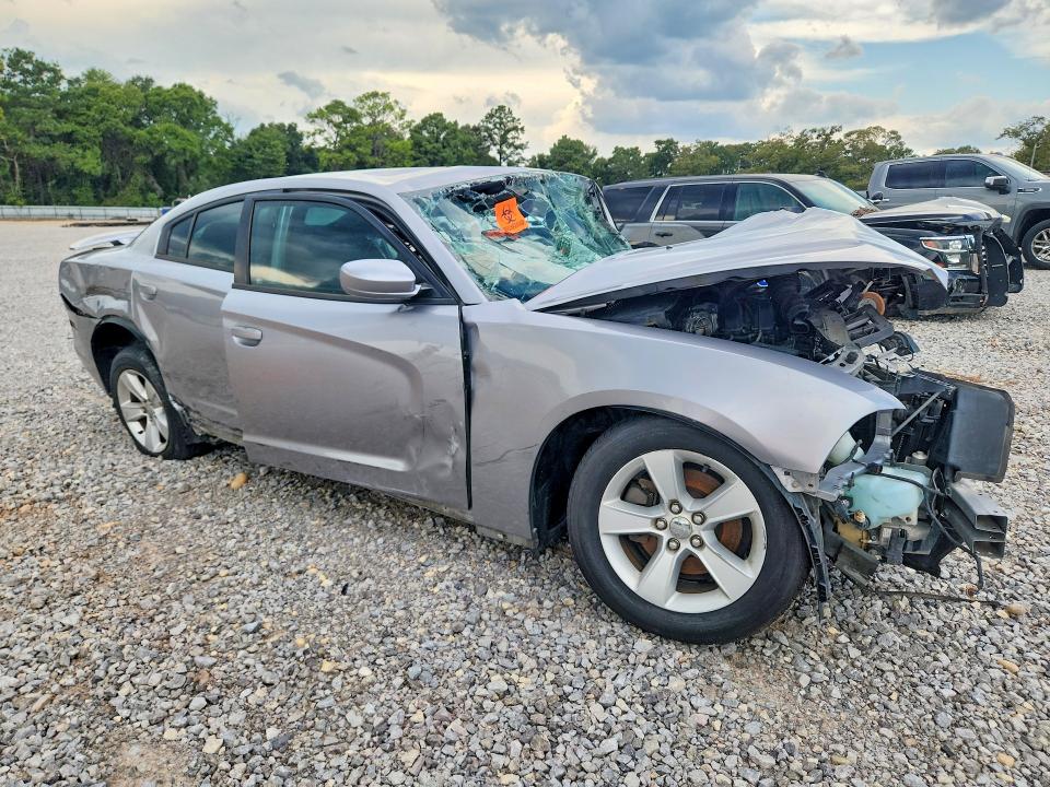 65634266 :رقم المزاد ، 2C3CDXBGXEH370304 vin ، 2014 Dodge Charger مزاد بيع