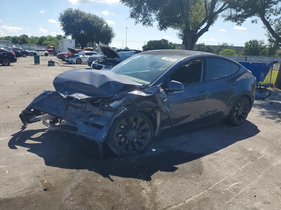 2022 Tesla Model Y მანქანა იყიდება აუქციონზე, vin: 7SAYGDEF2NF451719, აუქციონის ნომერი: 64946786