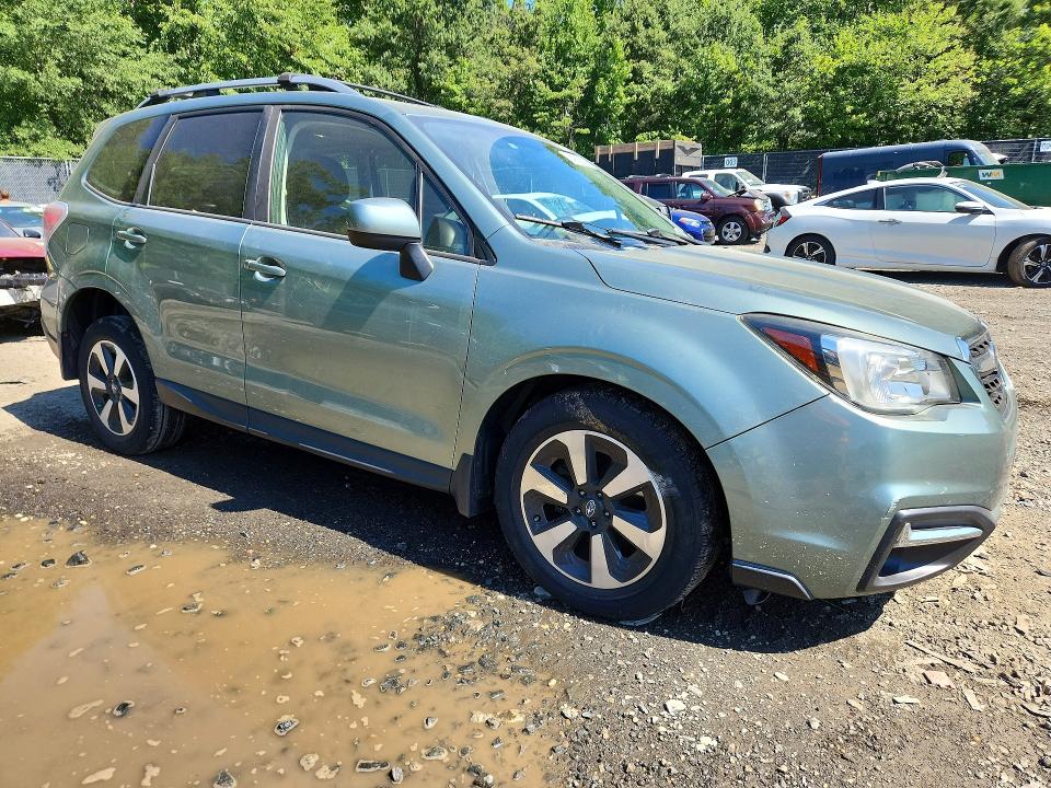 64365526 :رقم المزاد ، JF2SJAEC3HH455423 vin ، 2017 Subaru Forester مزاد بيع