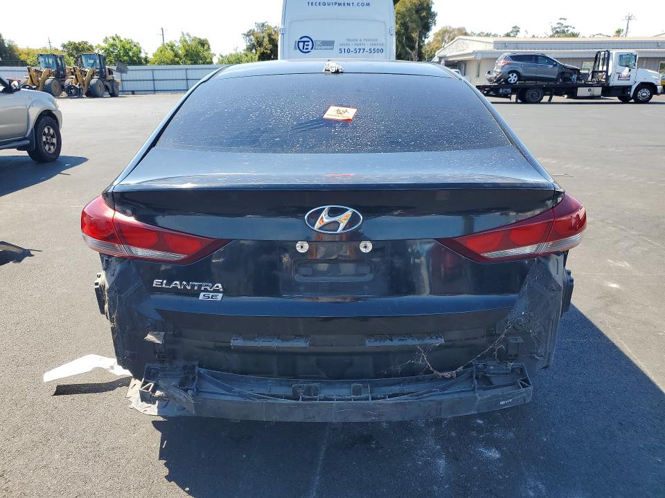 2017 Hyundai Elantra მანქანა იყიდება აუქციონზე, vin: KMHD74LF4HU173458, აუქციონის ნომერი: 65153396