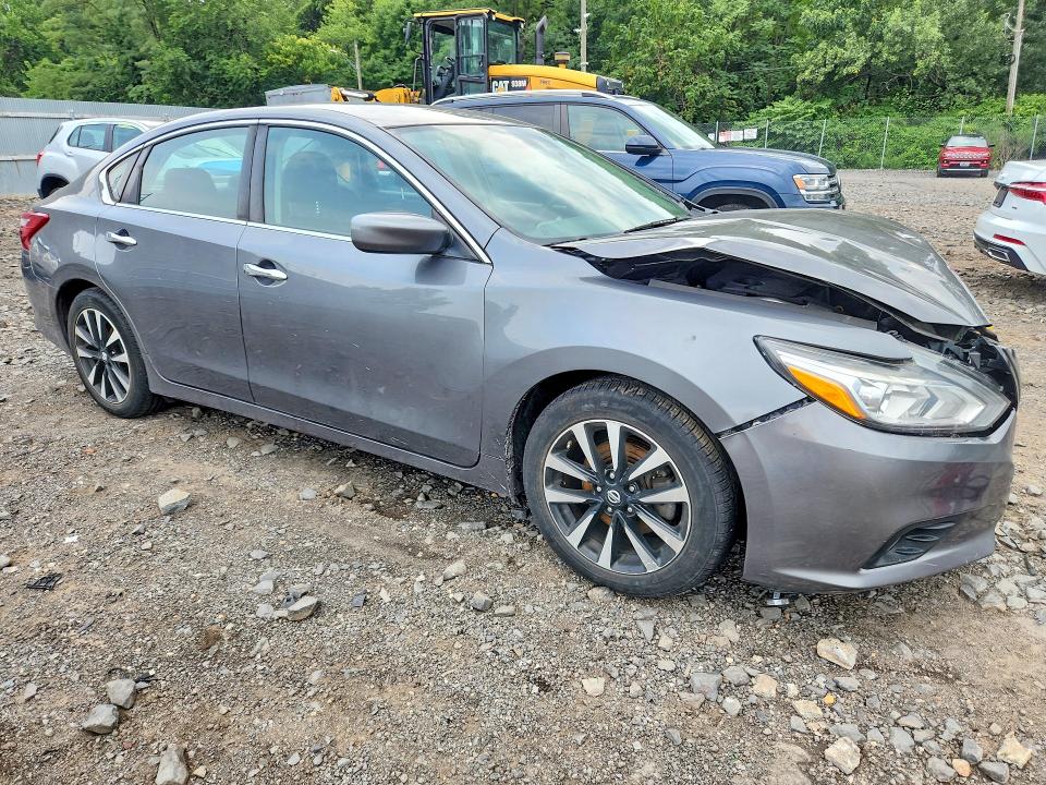 Продажа на аукционе авто 2018 Nissan Altima, vin: 1N4AL3AP4JC257807, номер лота: 64335126