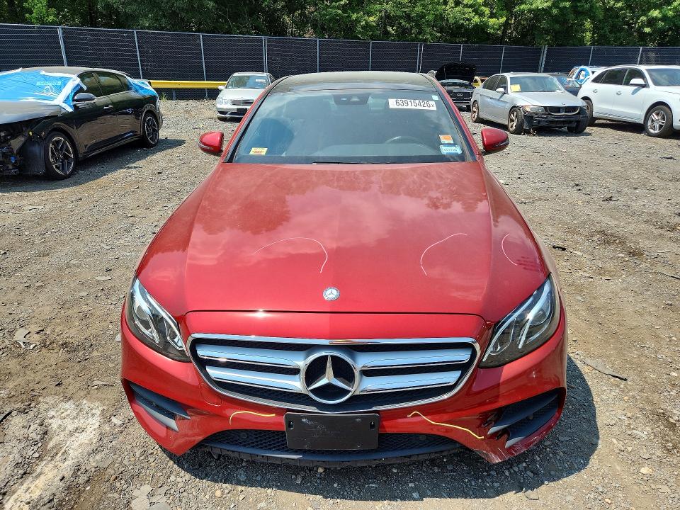 63915426 :رقم المزاد ، WDDZF4KBXHA122355 vin ، 2017 Mercedes-benz E مزاد بيع