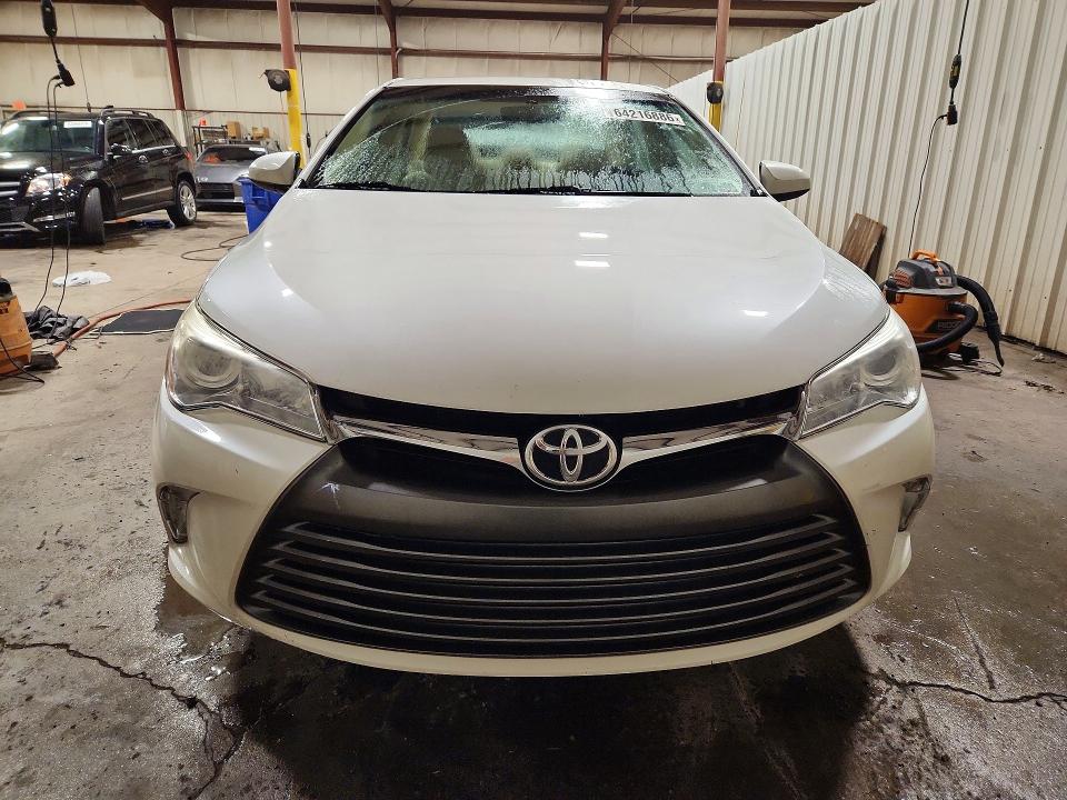 Aukcja sprzedaży 2016 Toyota Camry, vin: 4T1BF1FK4GU173069, numer aukcji: 64216886