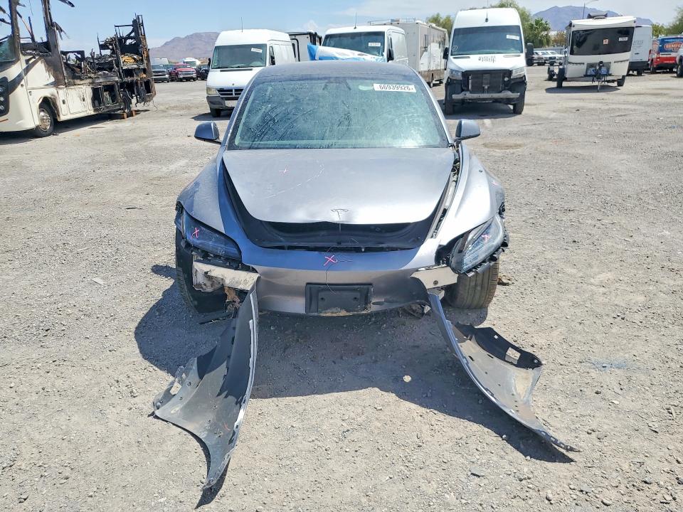 66939926 :رقم المزاد ، 5YJ3E1EA4SF963395 vin ، 2025 Tesla Model 3 مزاد بيع