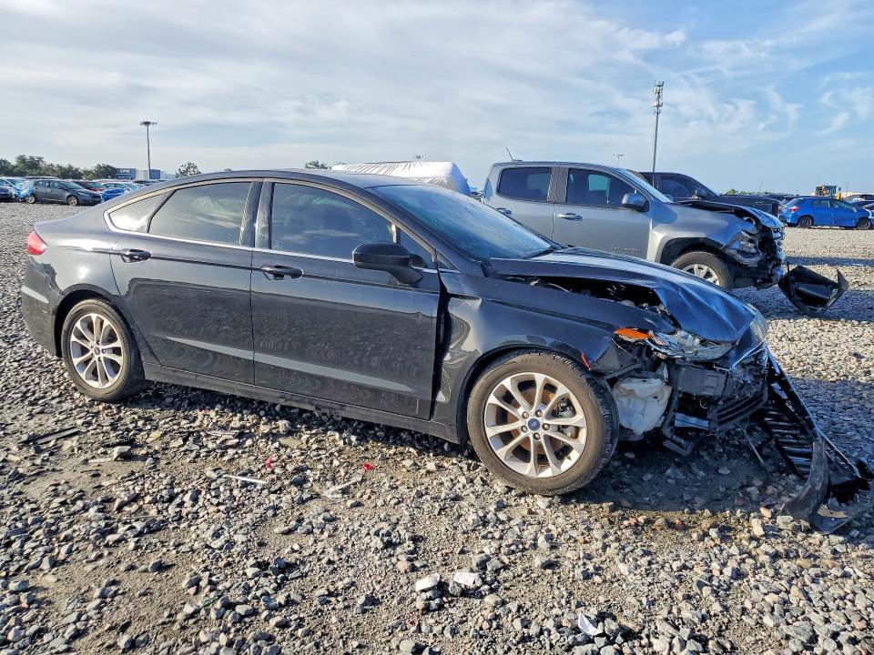 Продажа на аукционе авто 2020 Ford Fusion, vin: 3FA6P0HD4LR172586, номер лота: 64336316