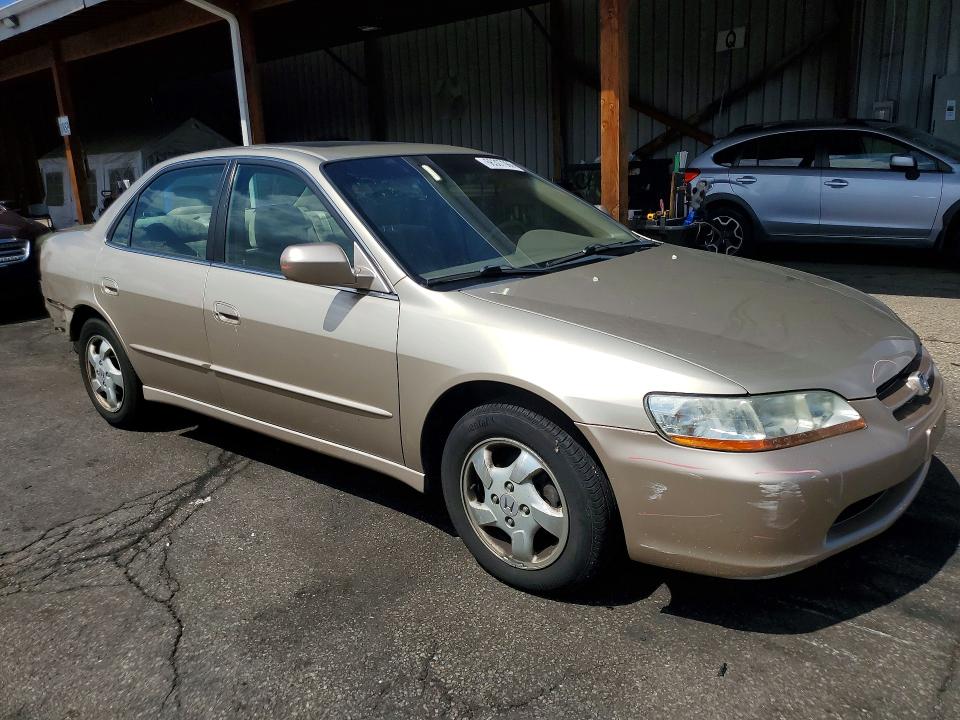 Продажа на аукционе авто 2000 Honda Accord, vin: JHMCG5651YC034515, номер лота: 66307066