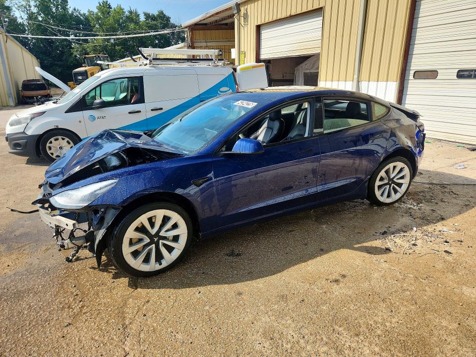 Продаж на аукціоні авто 2022 Tesla Model 3, vin: 5YJ3E1EA7NF372630, номер лоту: 64394226