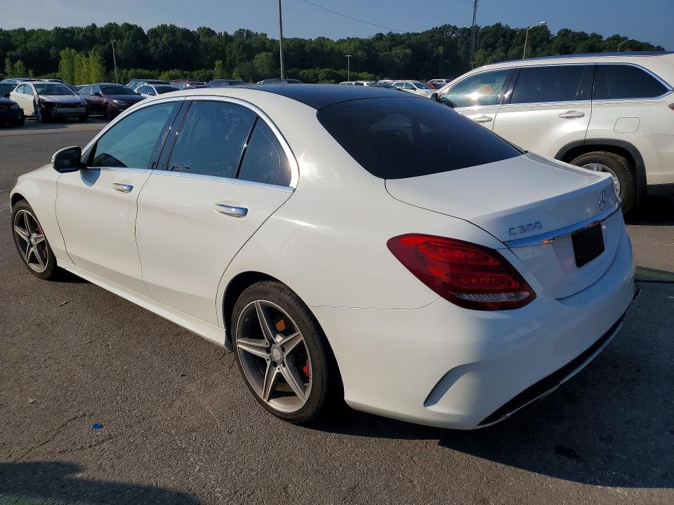 2015 Mercedes-benz C მანქანა იყიდება აუქციონზე, vin: 55SWF4KB1FU020992, აუქციონის ნომერი: 66258966
