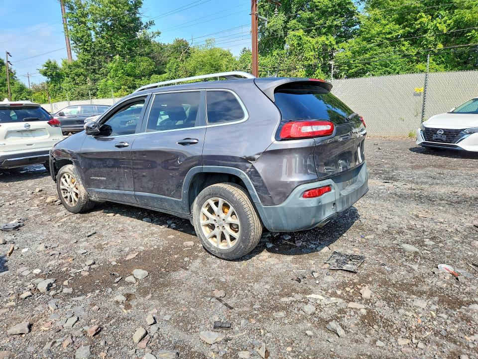 66931446 :رقم المزاد ، 1C4PJLLB5JD565008 vin ، 2018 Jeep Cherokee مزاد بيع