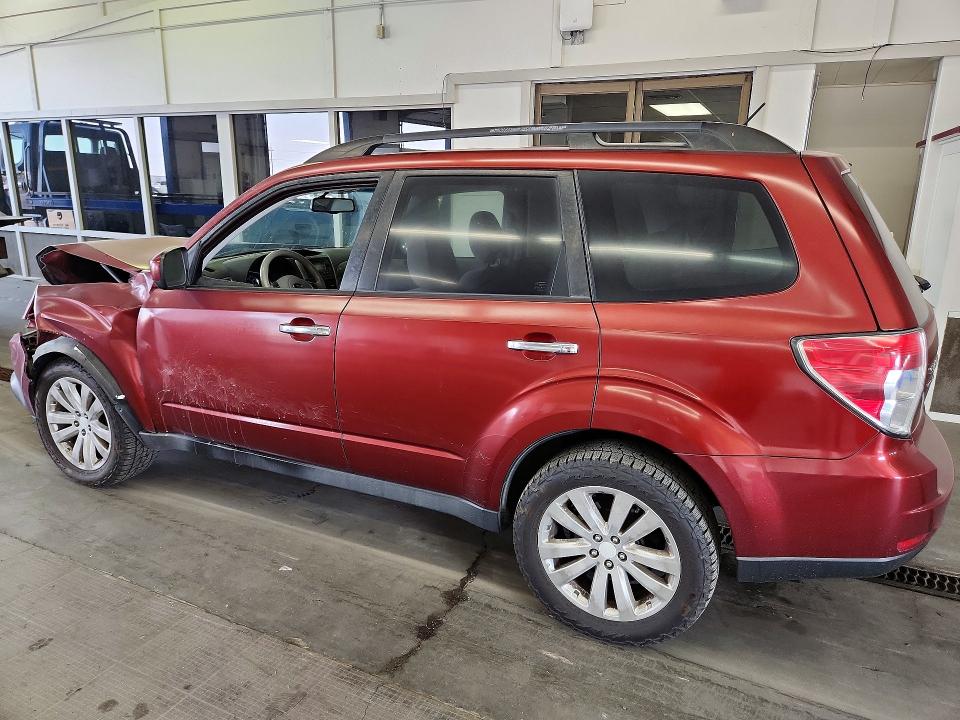 65348926 :رقم المزاد ، JF2SHADCXBH771308 vin ، 2011 Subaru Forester مزاد بيع