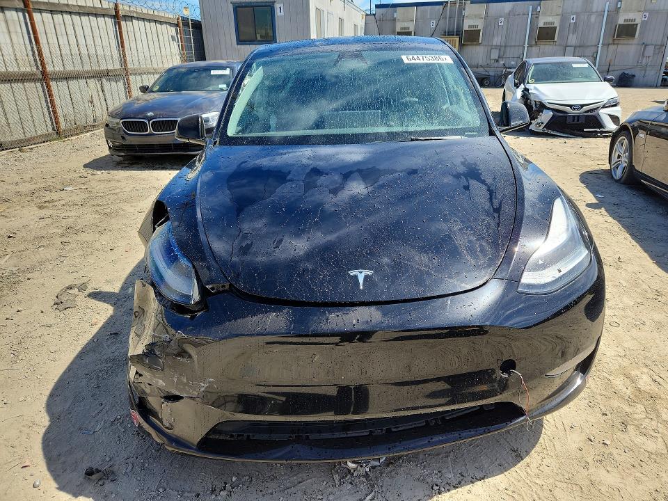 64475386 :رقم المزاد ، 7SAYGDEE9PF904051 vin ، 2023 Tesla Model Y مزاد بيع