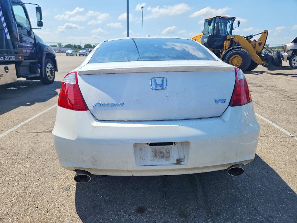 64207286 :رقم المزاد ، 1HGCS2B89AA007631 vin ، 2010 Honda Accord مزاد بيع