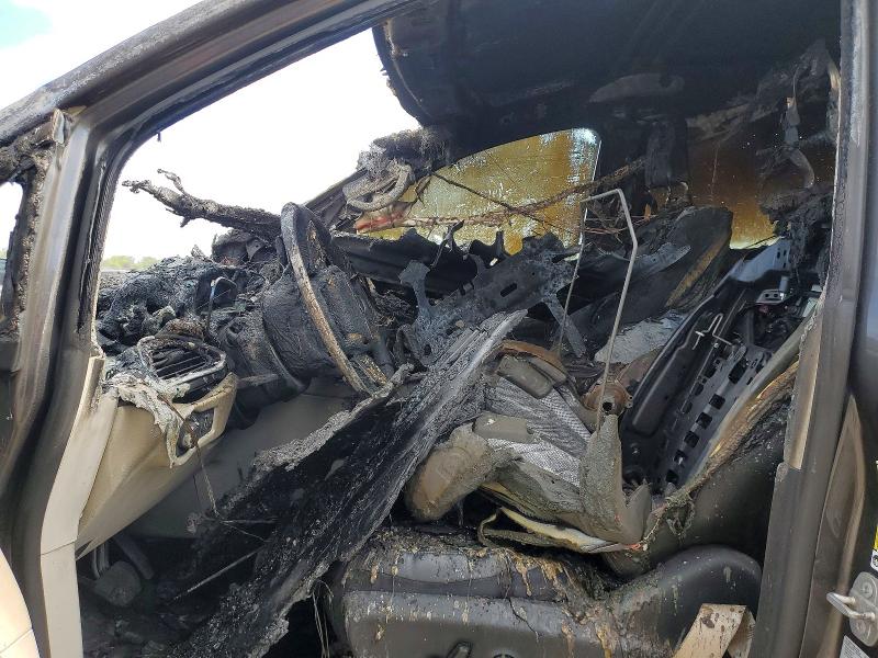 66747806 :رقم المزاد ، 2C4RC1EG1HR523295 vin ، 2017 Chrysler Pacifica مزاد بيع