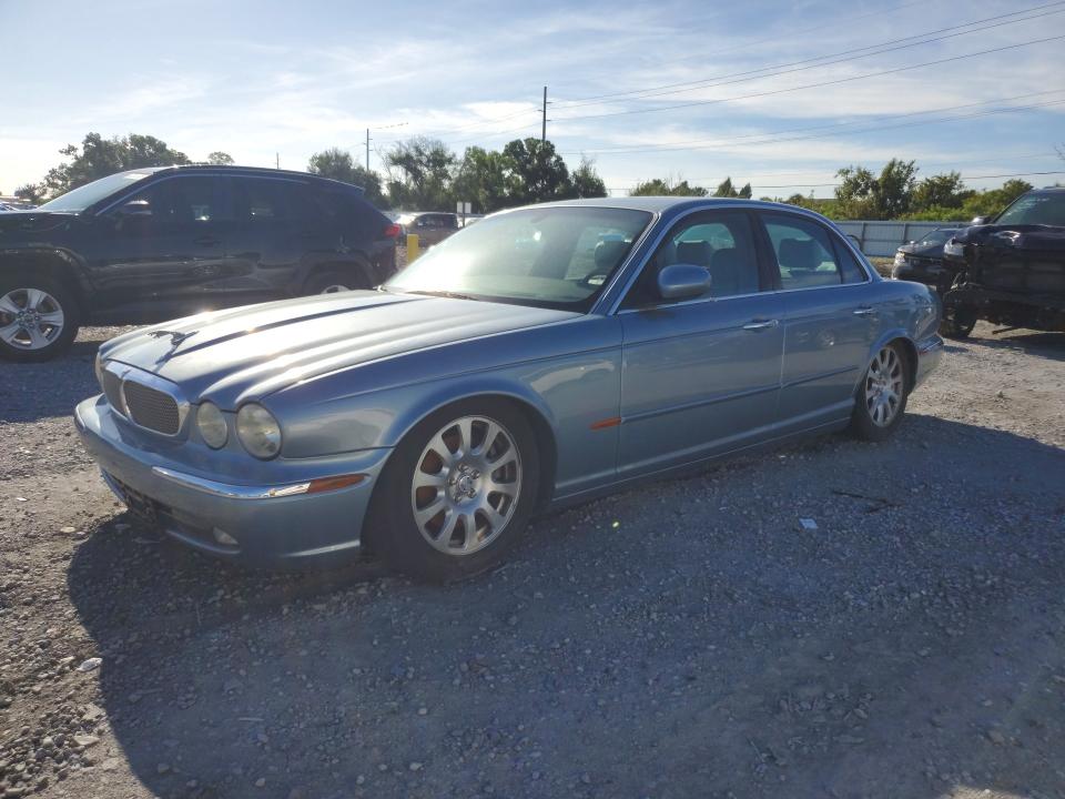 67302126 :رقم المزاد ، SAJWA71C84SG14480 vin ، 2004 Jaguar Xj8 مزاد بيع