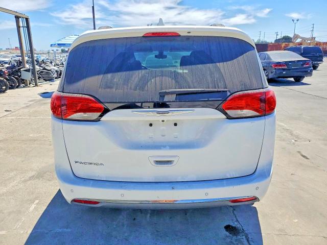 2017 Chrysler Pacifica მანქანა იყიდება აუქციონზე, vin: 2C4RC1BG5HR572455, აუქციონის ნომერი: 65404066