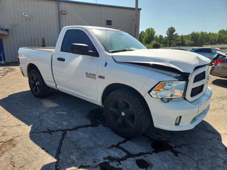 64393206 :رقم المزاد ، 3C6JR6AT5EG102149 vin ، 2014 Ram 1500 مزاد بيع