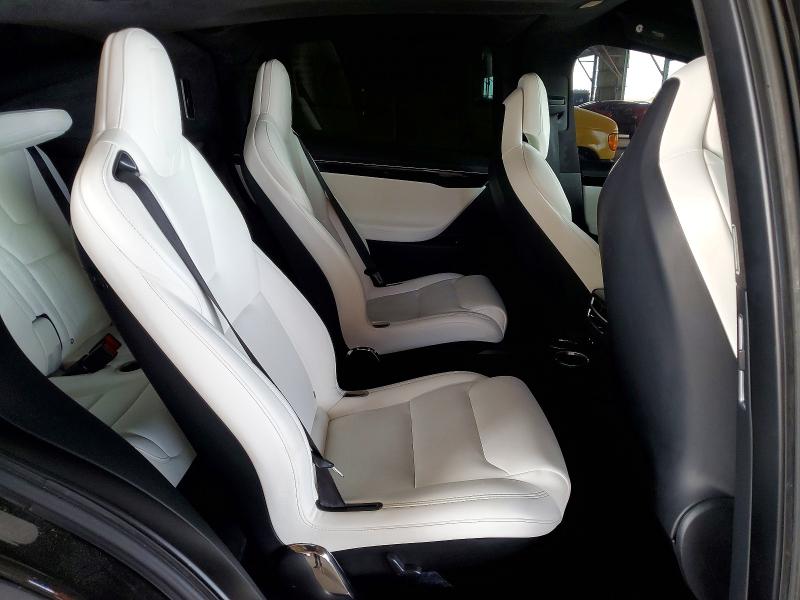 Продажа на аукционе авто 2017 Tesla Model X, vin: 5YJXCBE2XHF070503, номер лота: 65020606