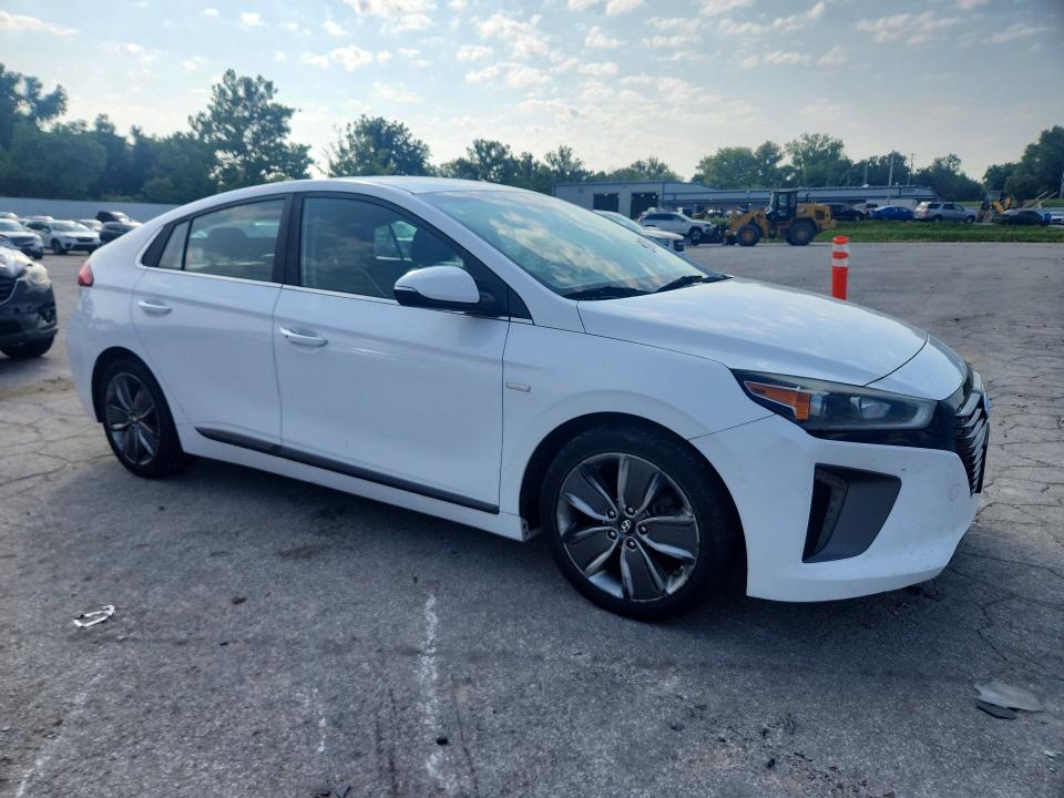 2017 Hyundai Ioniq მანქანა იყიდება აუქციონზე, vin: KMHC85LC2HU048950, აუქციონის ნომერი: 63927146