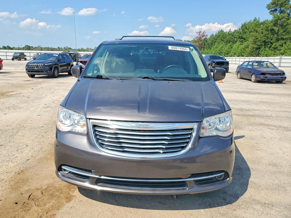 66074066 :رقم المزاد ، 2C4RC1BG5GR214870 vin ، 2016 Chrysler Town & Country مزاد بيع