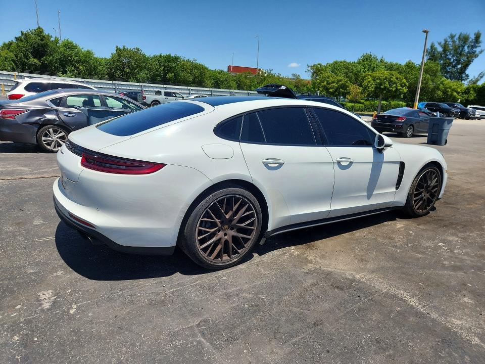 Auction sale of the 2018 Porsche Panamera, vin: WP0AA2A70JL119319, lot number: 65517506