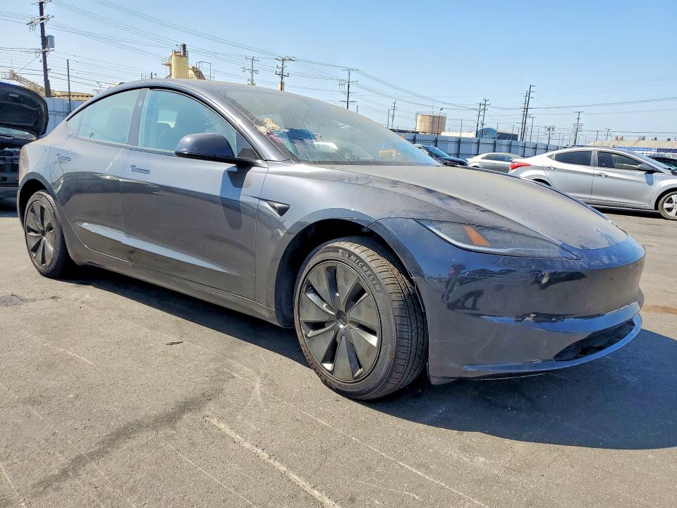 62723396 :رقم المزاد ، 5YJ3E1EA8SF042832 vin ، 2025 Tesla Model 3 مزاد بيع