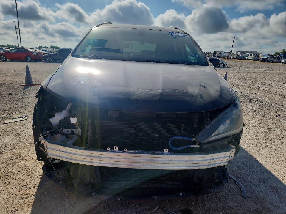 Продажа на аукционе авто 2017 Chrysler Pacifica, vin: 2C4RC1EG2HR684027, номер лота: 62615176