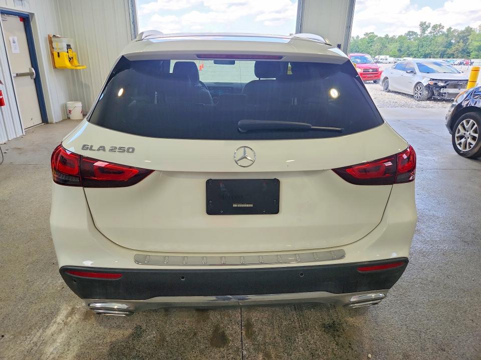 66244216 :رقم المزاد ، W1N4N4GB2MJ137600 vin ، 2021 Mercedes-benz Gla مزاد بيع