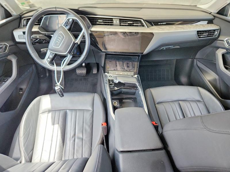 Aukcja sprzedaży 2021 Audi E-tron, vin: WA11AAGE7MB010103, numer aukcji: 64067356
