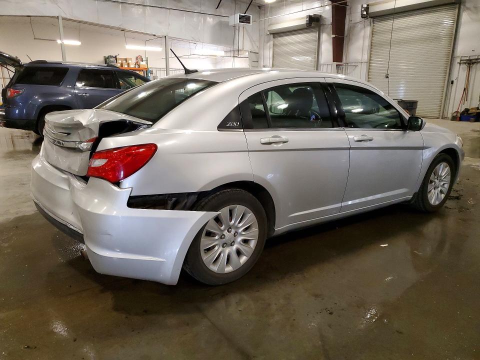 65361786 :رقم المزاد ، 1C3CCBAB9CN126854 vin ، 2012 Chrysler 200 مزاد بيع