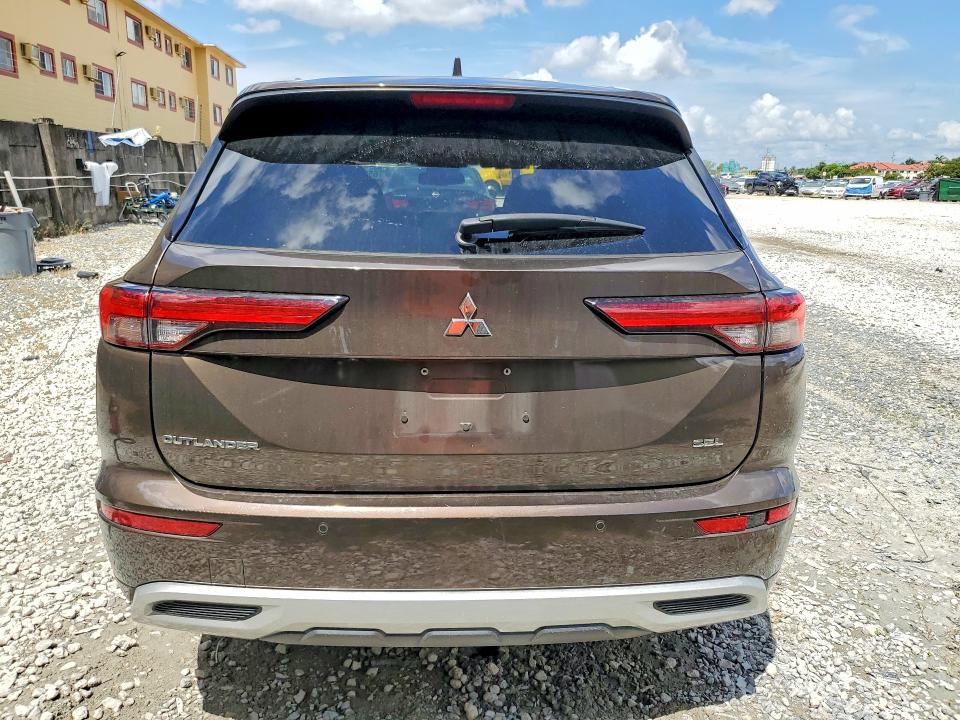 65939416 :رقم المزاد ، JA4J3VA85NZ022537 vin ، 2022 Mitsubishi Outlander مزاد بيع
