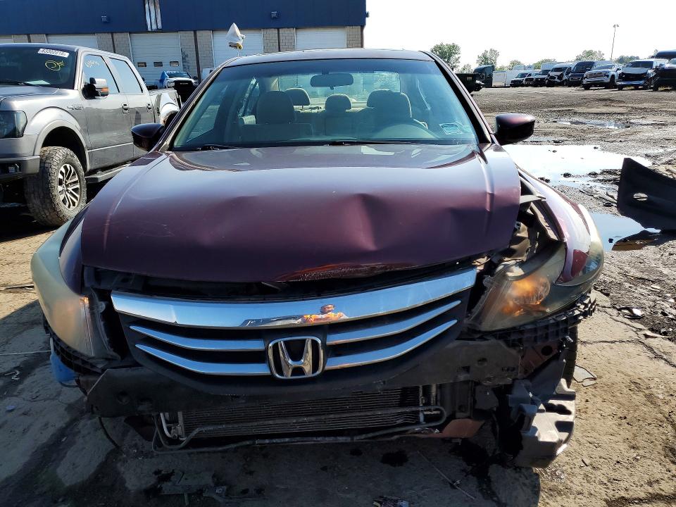2011 Honda Accord მანქანა იყიდება აუქციონზე, vin: 1HGCP3F78BA018601, აუქციონის ნომერი: 64210056