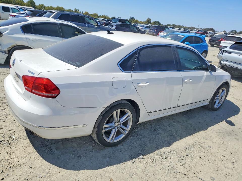 Продажа на аукционе авто 2012 Volkswagen Passat, vin: 1VWCM7A39CC079431, номер лота: 64504916