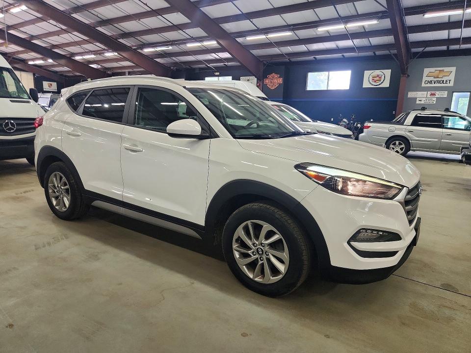 64725336 :رقم المزاد ، KM8J3CA48JU674482 vin ، 2018 Hyundai Tucson مزاد بيع