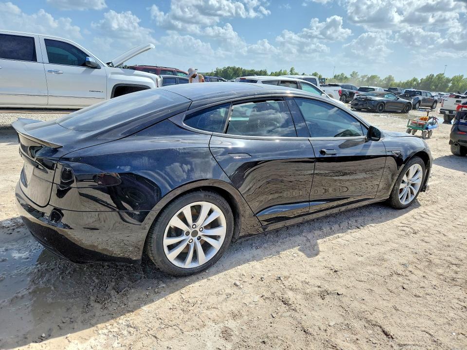 Продажа на аукционе авто 2016 Tesla Model S, vin: 5YJSA1E10GF144320, номер лота: 64678576