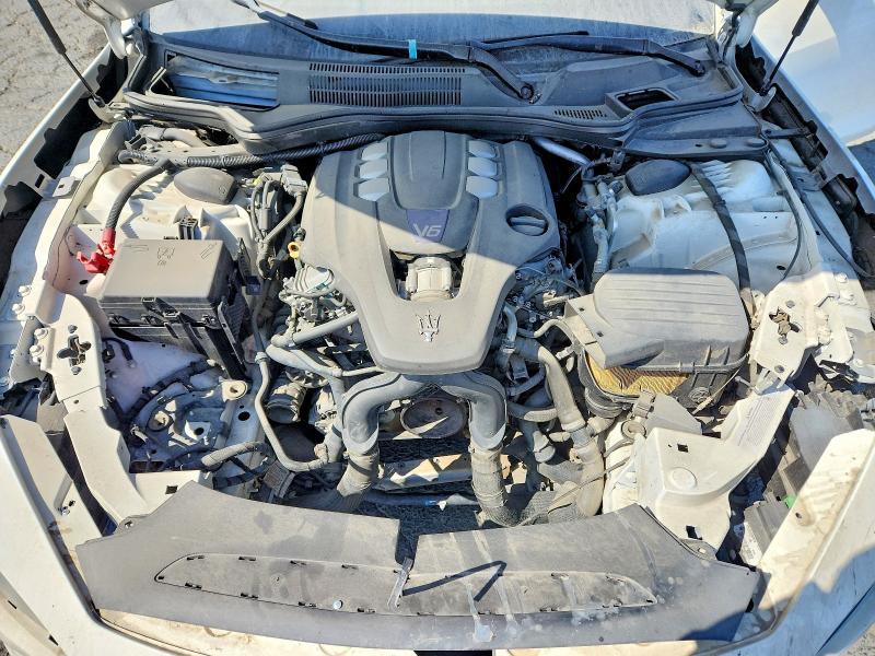 64332946 :رقم المزاد ، ZAM57YSA8J1300480 vin ، 2018 Maserati Ghibli مزاد بيع
