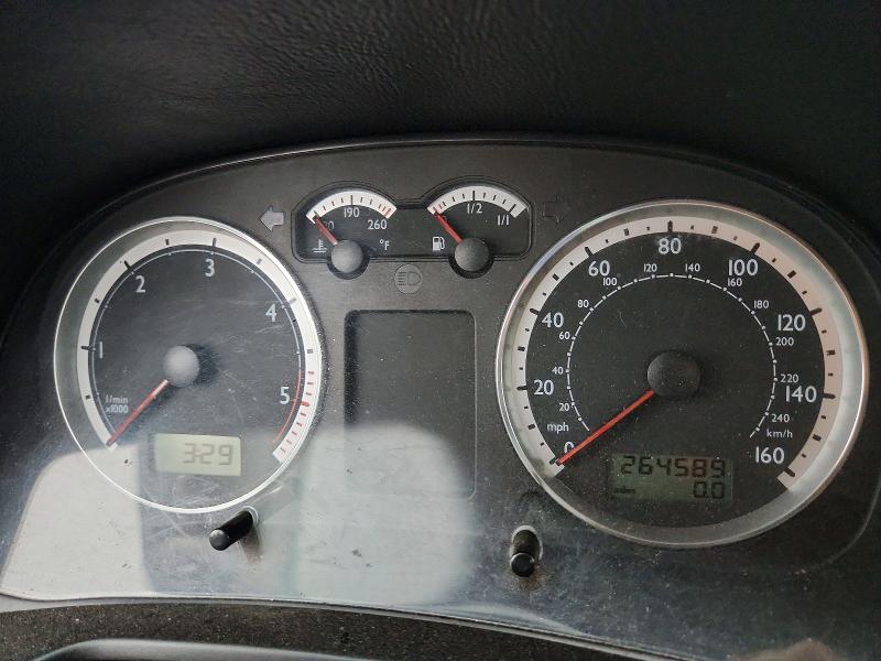 2004 Volkswagen Jetta მანქანა იყიდება აუქციონზე, vin: WVWSR61J74W139201, აუქციონის ნომერი: 64547036