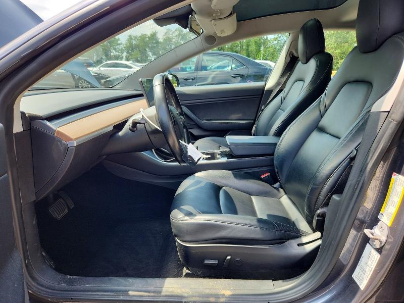 62940966 :رقم المزاد ، 5YJ3E1EB1KF386026 vin ، 2019 Tesla Model 3 مزاد بيع