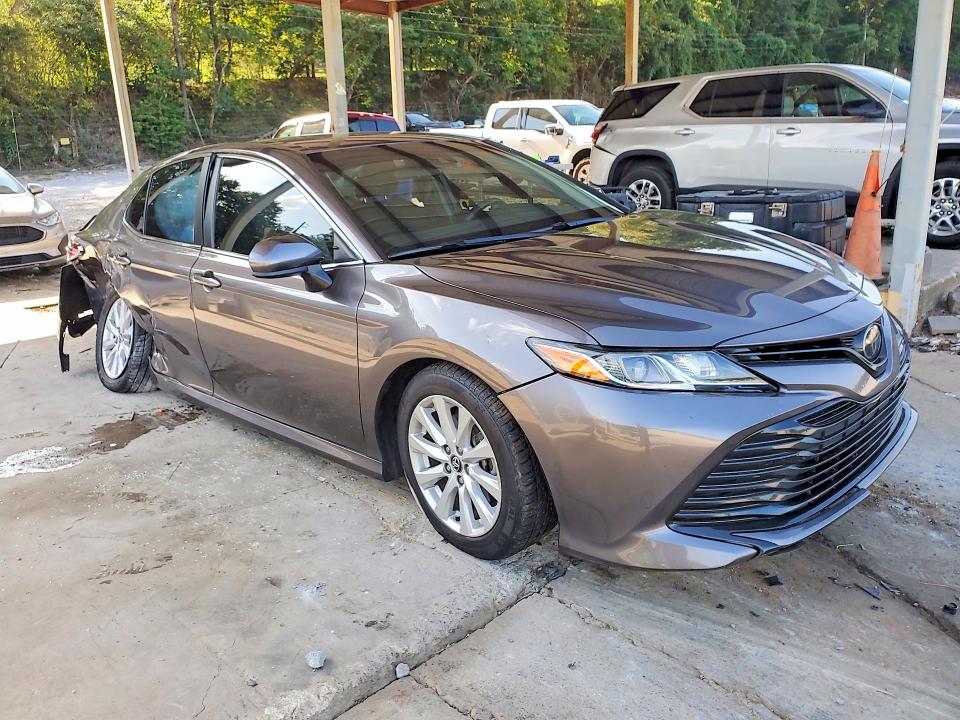 2020 Toyota Camry მანქანა იყიდება აუქციონზე, vin: 4T1C11AK8LU942774, აუქციონის ნომერი: 65640496