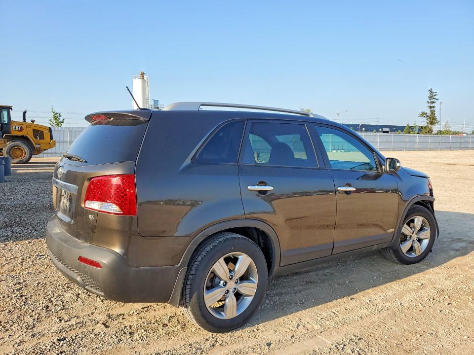 65813146 :رقم المزاد ، 5XYKUCA66CG220596 vin ، 2012 Kia Sorento مزاد بيع