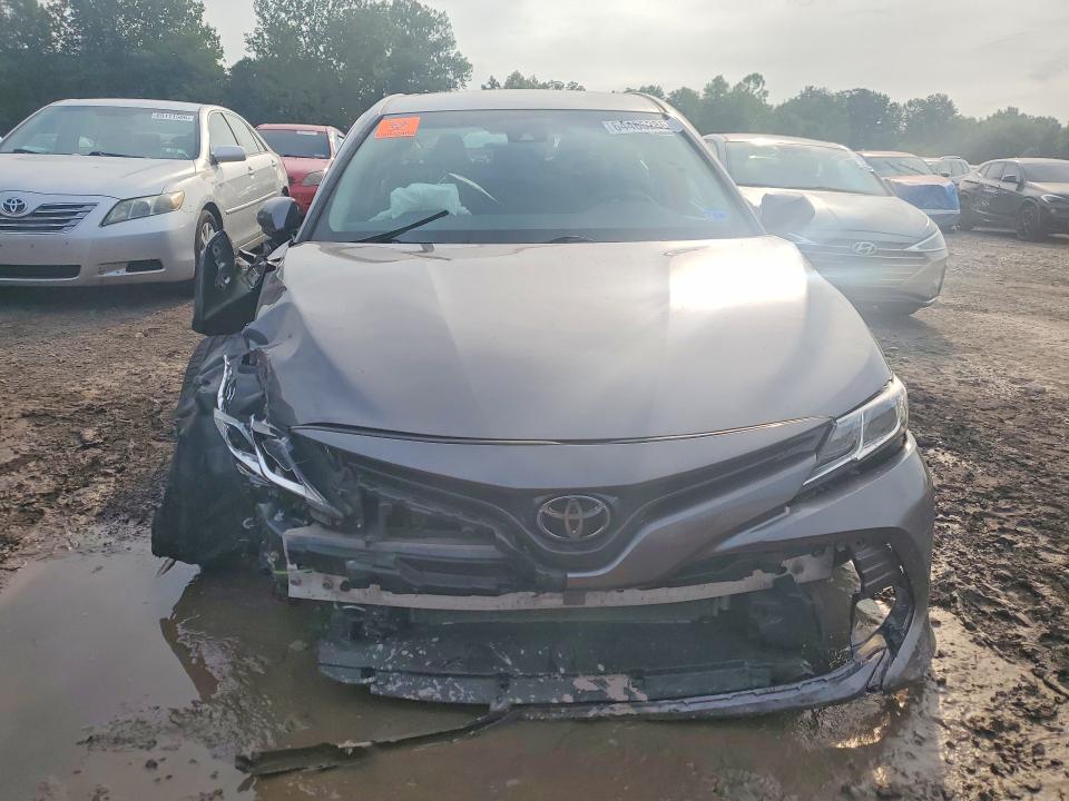 Продажа на аукционе авто 2018 Toyota Camry, vin: 4T1B11HK1JU623795, номер лота: 64485286